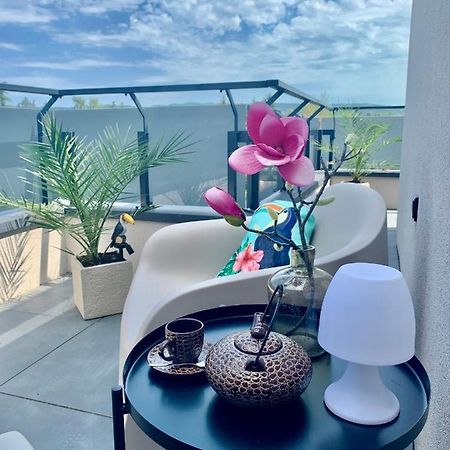 Madagascar Apartman Keszthely Buitenkant foto